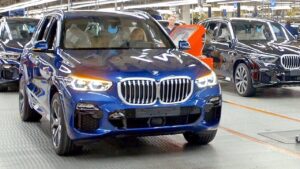 BMW X5's on the assembly line